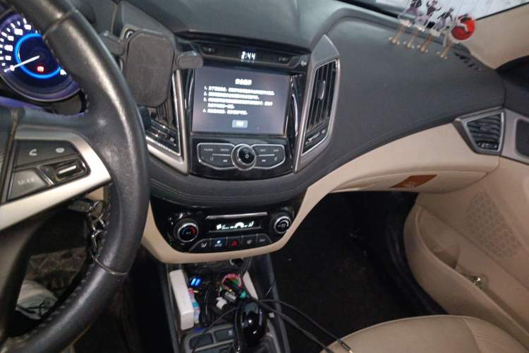Used CHANGAN Eado 2015 1.6L Automatic Luxury Model Audio And AC Panel