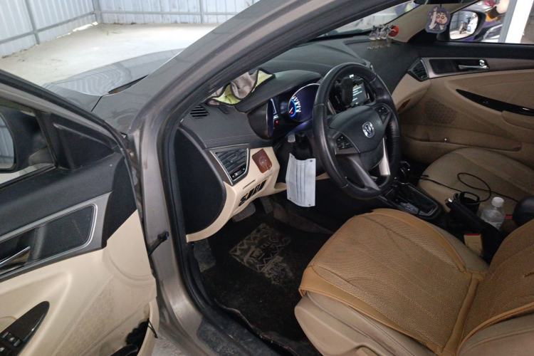 Used CHANGAN Eado 2015 1.6L Automatic Luxury Model Driver Seat