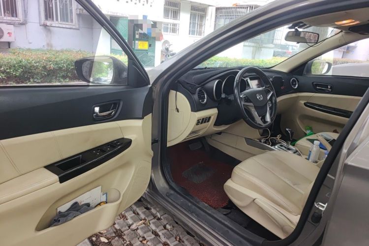 Used CHANGAN Eado 2015 1.6L Automatic Luxury Model Driver Seat