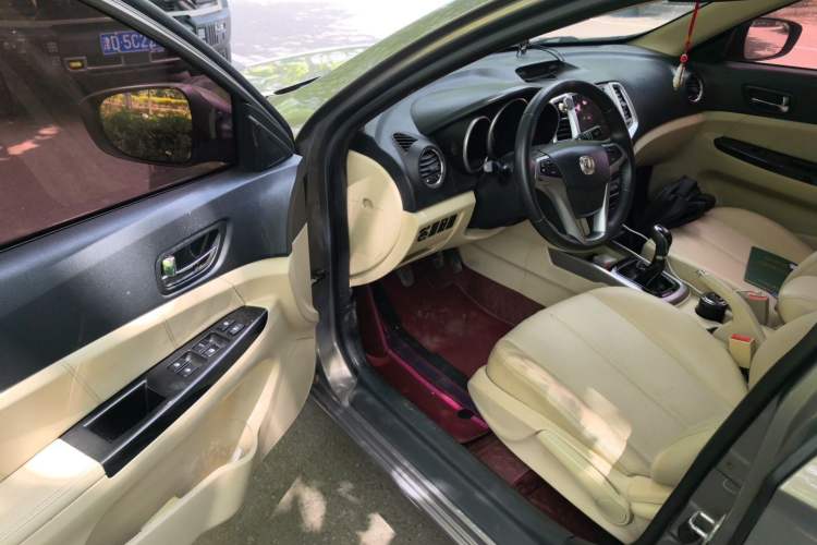 Used CHANGAN Eado 2015 1.6L Manual Luxury Model China V Standard Driver Seat