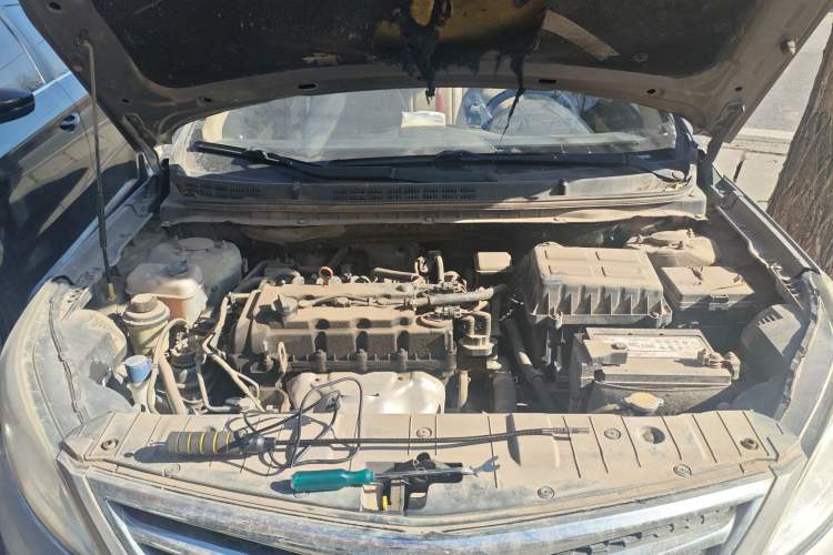 Used CHANGAN Eado 2015 1.6L Manual Luxury Model China IV Standard Engine Bay