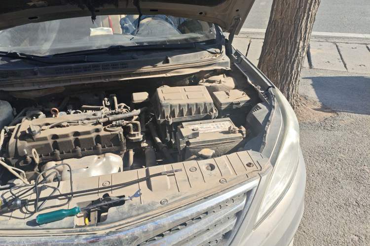Used CHANGAN Eado 2015 1.6L Manual Luxury Model China IV Standard Engine Bay Left
