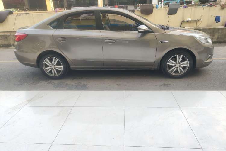 Used CHANGAN Eado 2015 1.6L Automatic Luxury Model Exterior 2