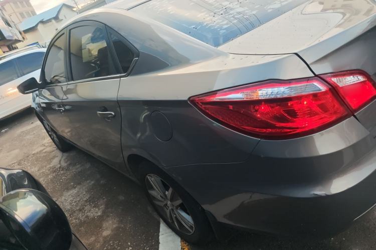 Used CHANGAN Eado 2015 1.6L Automatic Luxury Model Exterior 3