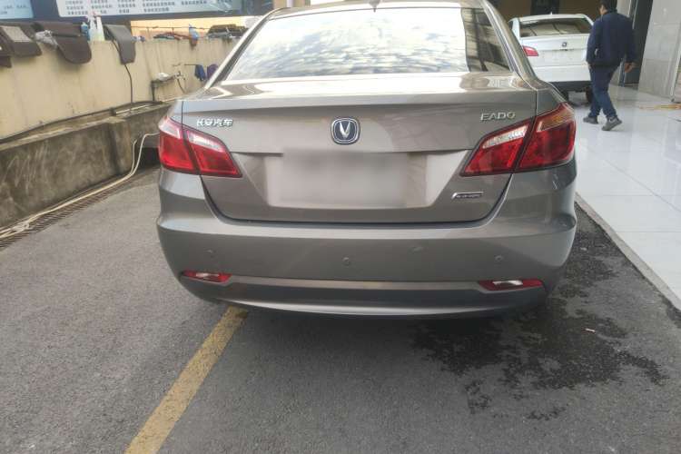 Used CHANGAN Eado 2015 1.6L Automatic Luxury Model Exterior 4