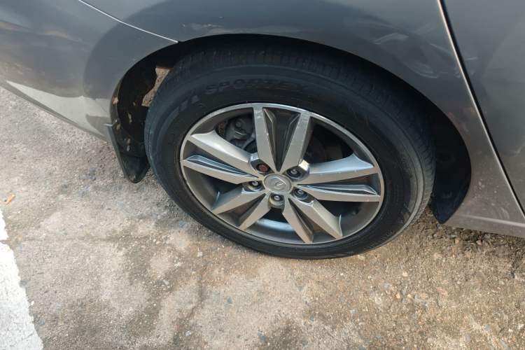 Used CHANGAN Eado 2015 1.6L Automatic Luxury Model Exterior 8