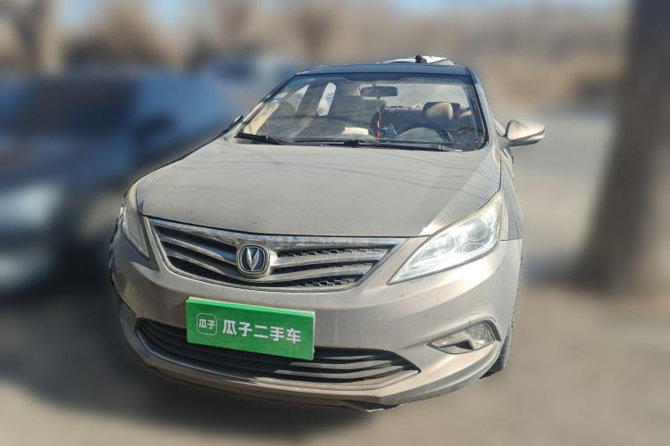 Used CHANGAN Eado 2015 1.6L Manual Luxury Model China IV Standard Front