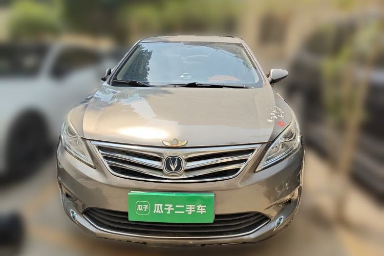 Used CHANGAN Eado 2015 1.6L Manual Luxury Model China IV Standard Front