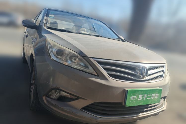 Used CHANGAN Eado 2015 1.6L Manual Luxury Model China IV Standard Front Right 45 Deg