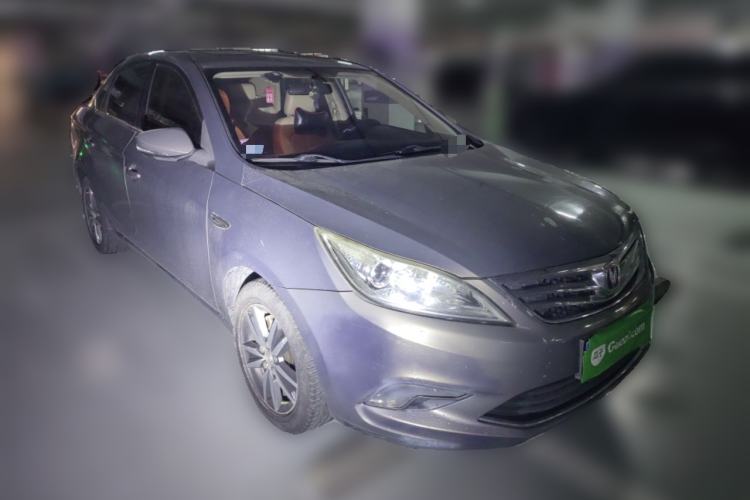 Used CHANGAN Eado 2015 1.6L Manual Luxury Model China V Standard Front Right 45 Deg