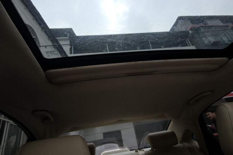 Used CHANGAN Eado 2015 1.6L Automatic Luxury Model Headliner