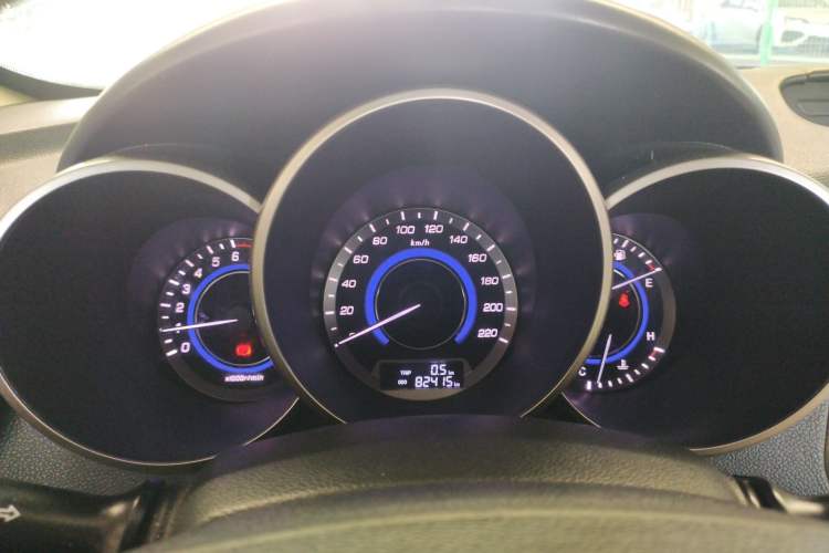 Used CHANGAN Eado 2015 1.6L Manual Luxury Model China V Standard Instrument Cluster