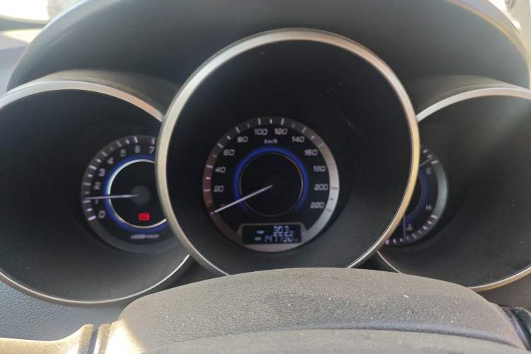 Used CHANGAN Eado 2015 1.6L Manual Luxury Model China IV Standard Instrument Cluster