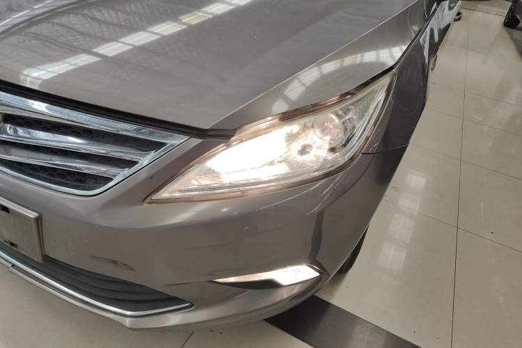 Used CHANGAN Eado 2015 1.6L Manual Luxury Model China V Standard Left Front Headlight