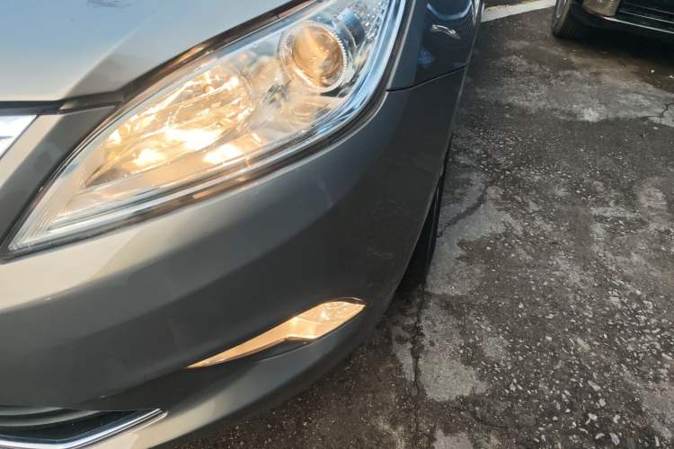 Used CHANGAN Eado 2015 1.6L Automatic Luxury Model Left Front Headlight