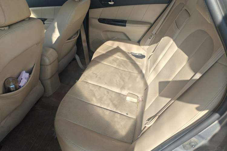 Used CHANGAN Eado 2015 1.6L Manual Luxury Model China IV Standard Left Rear Seat