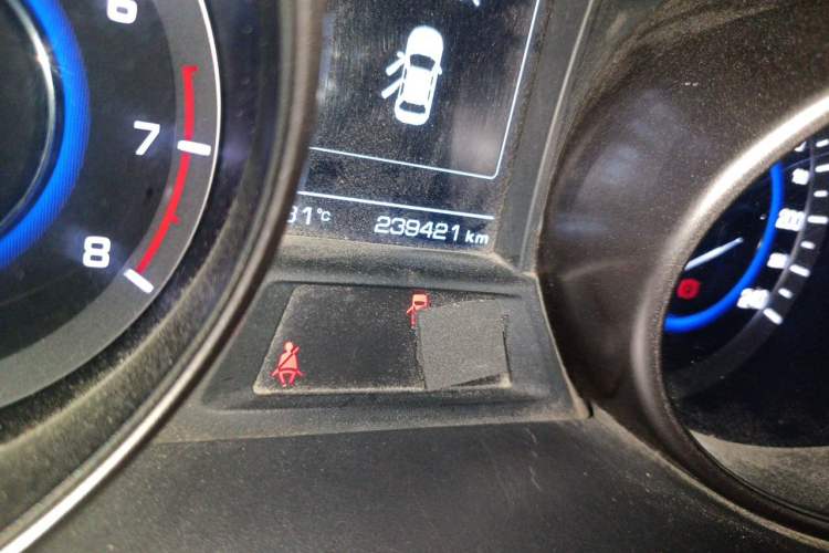 Used CHANGAN Eado 2015 1.6L Automatic Luxury Model Odometer Close Up