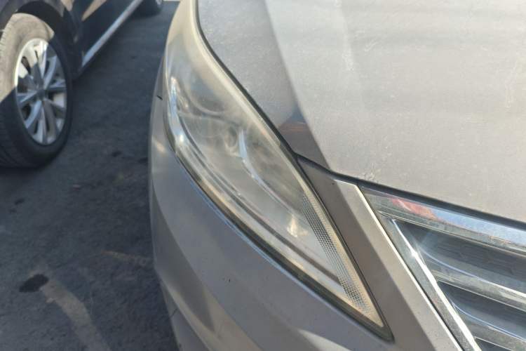 Used CHANGAN Eado 2015 1.6L Manual Luxury Model China IV Standard Right Front Headlight