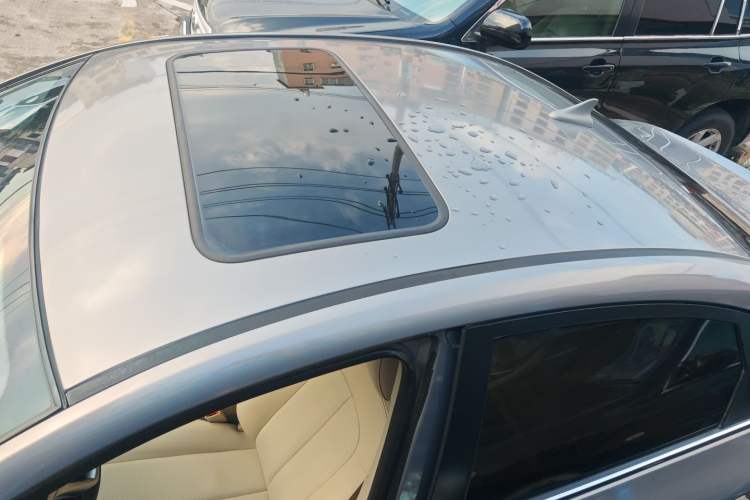 Used CHANGAN Eado 2015 1.6L Automatic Luxury Model Roof