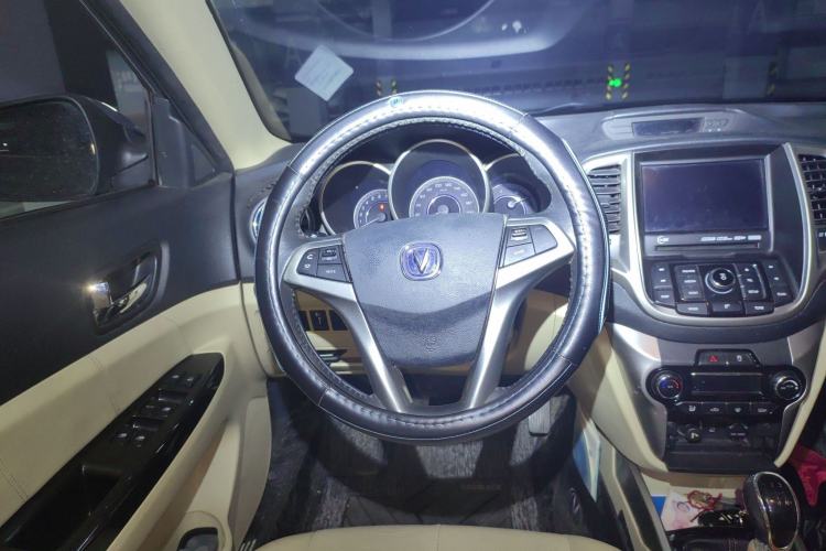 Used CHANGAN Eado 2015 1.6L Manual Luxury Model China V Standard Steering Wheel
