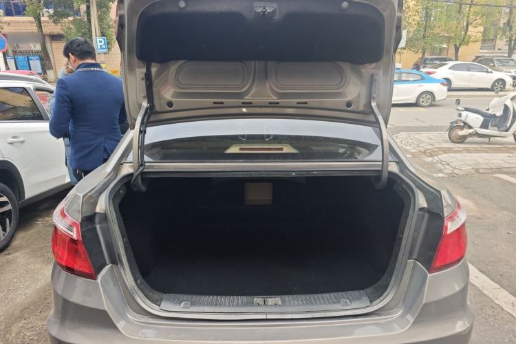 Used CHANGAN Eado 2015 1.6L Automatic Luxury Model Trunk