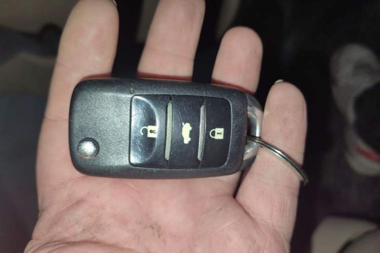 Used CHANGAN Eado 2015 1.6L Manual Luxury Model China V Standard Vehicle Key