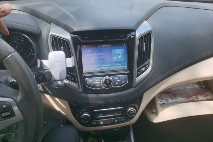 Used CHANGAN Eado 2016 1.6L Manual Fashion Edition Audio And AC Panel