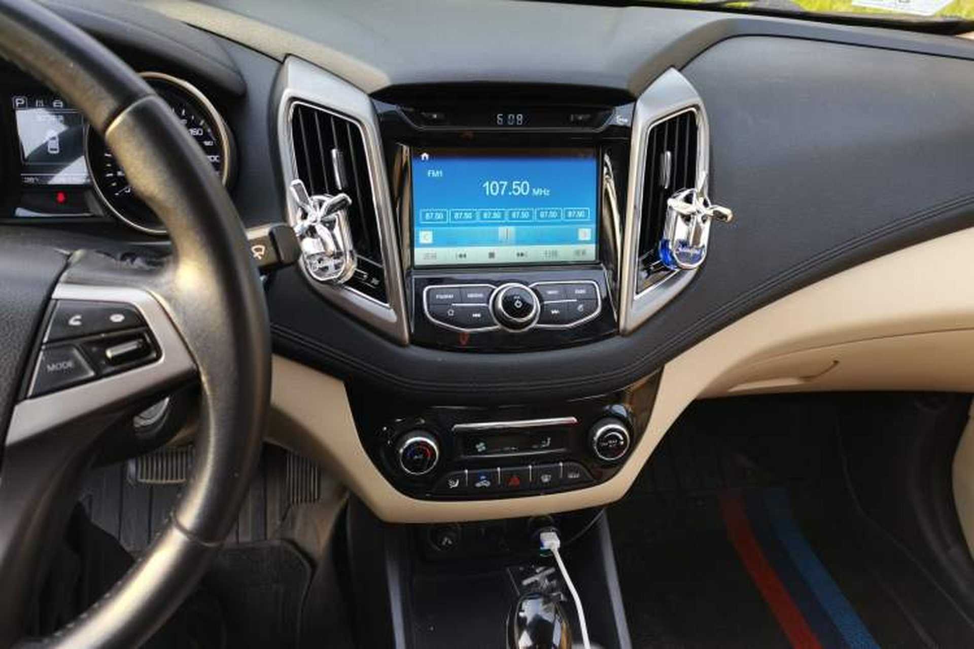 Used CHANGAN Eado 2016 1.6L Automatic Trend Model Audio And AC Panel