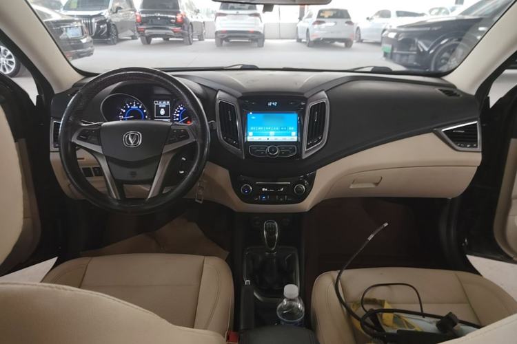 Used CHANGAN Eado 2016 1.6L Manual Fashion Edition Center Console