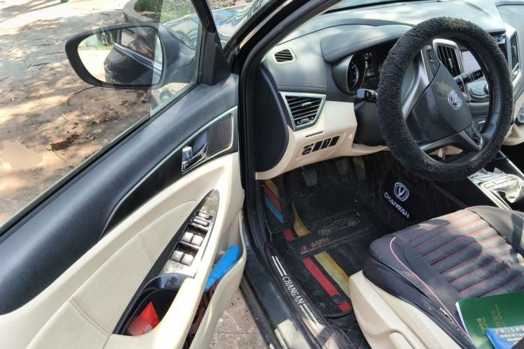 Used CHANGAN Eado 2016 1.6L Manual Fashion Edition Driver Seat