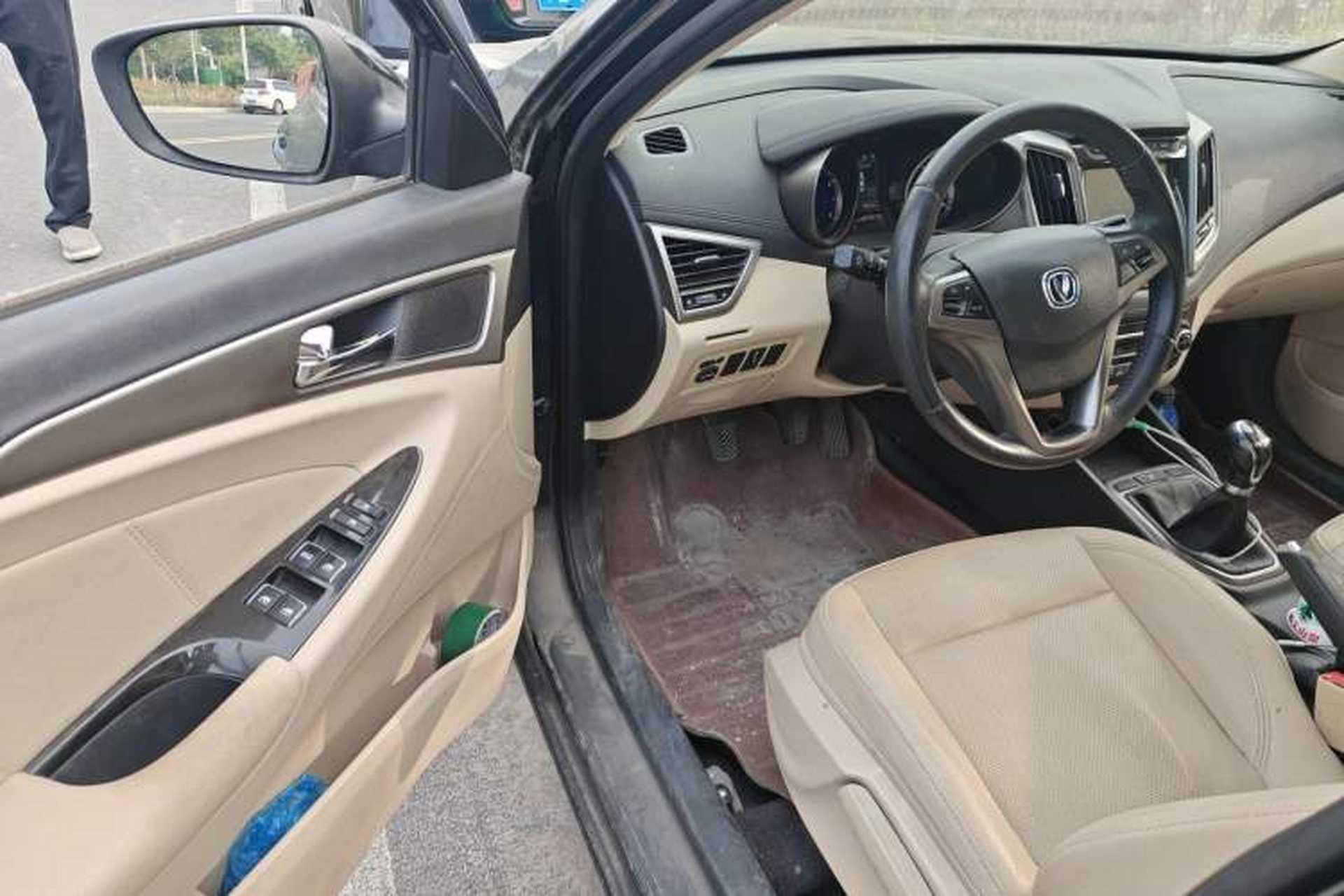 Used CHANGAN Eado 2016 1.6L Manual Fashion Edition Driver Seat