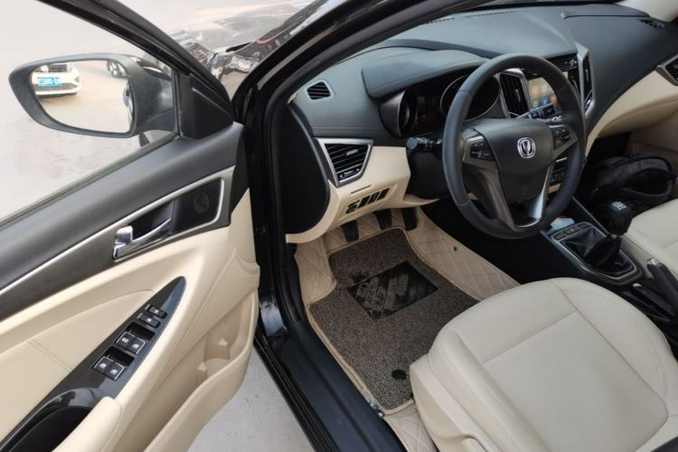 Used CHANGAN Eado 2016 1.6L Manual Fashion Edition Driver Seat