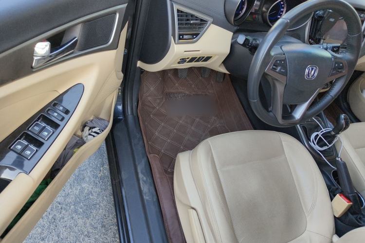 Used CHANGAN Eado 2016 1.6L Manual Fashion Edition Driver Seat
