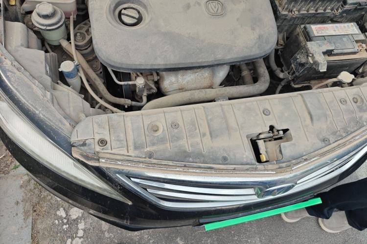 Used CHANGAN Eado 2016 1.6L Manual Fashion Edition Engine Bay