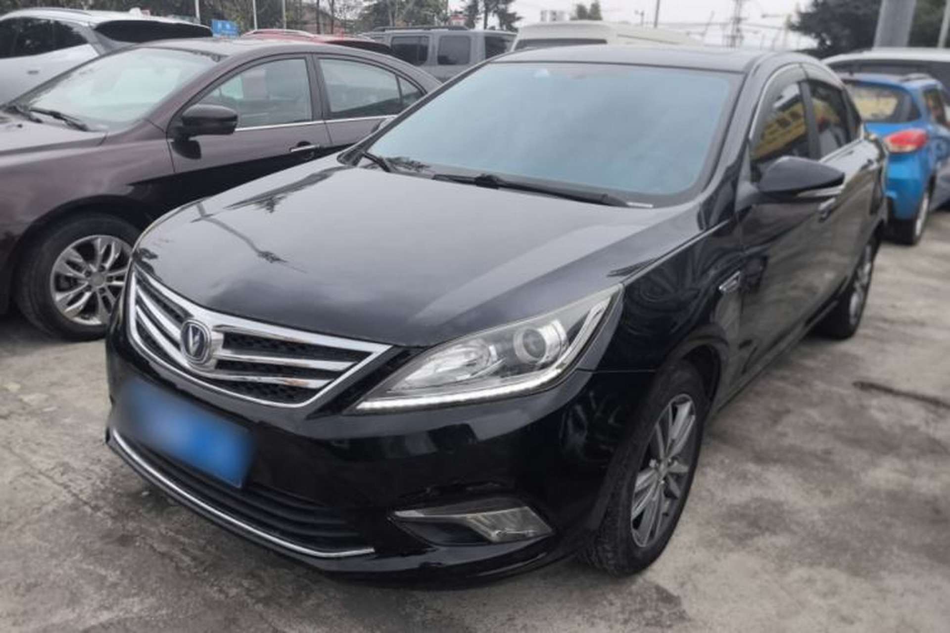 Used CHANGAN Eado 2016 1.6L Manual Fashion Edition Front Left 45 Deg