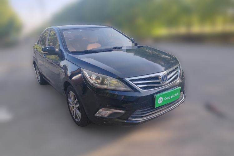 Used CHANGAN Eado 2016 1.6L Manual Fashion Edition Front Right 45 Deg