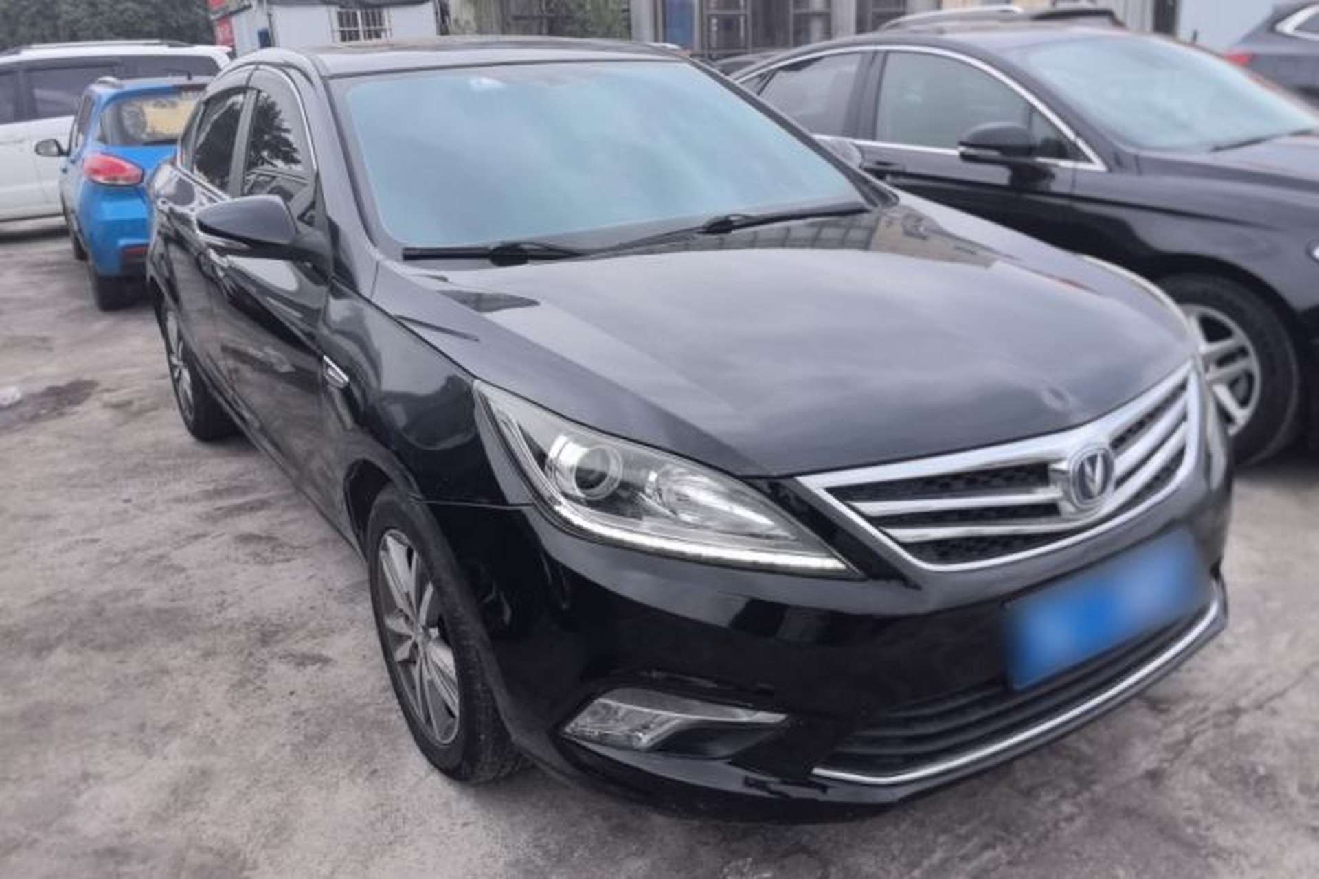 Used CHANGAN Eado 2016 1.6L Manual Fashion Edition Front Right 45 Deg