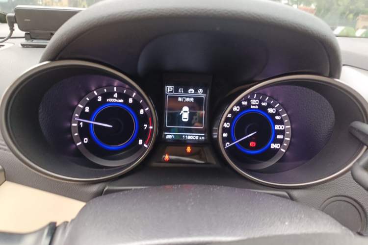Used CHANGAN Eado 2016 1.6L Automatic Trend Model Instrument Cluster