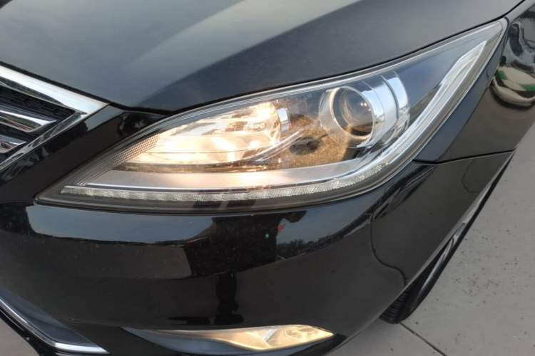 Used CHANGAN Eado 2016 1.6L Manual Fashion Edition Left Front Headlight