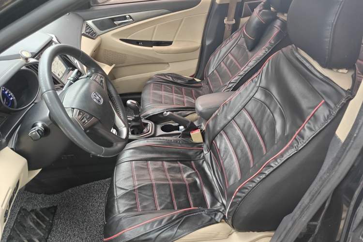 Used CHANGAN Eado 2016 1.6L Manual Fashion Edition Left Front Seat