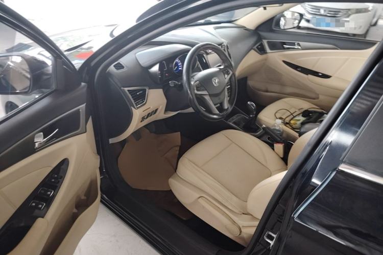 Used CHANGAN Eado 2016 1.6L Manual Fashion Edition Left Front Seat