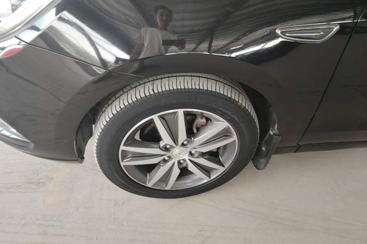 Used CHANGAN Eado 2016 1.6L Manual Fashion Edition Left Front Wheel Hub