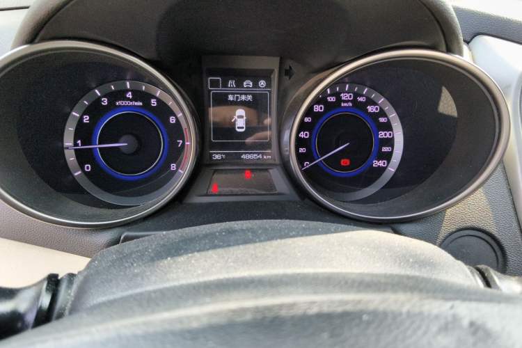 Used CHANGAN Eado 2016 1.6L Manual Fashion Edition Odometer Close Up