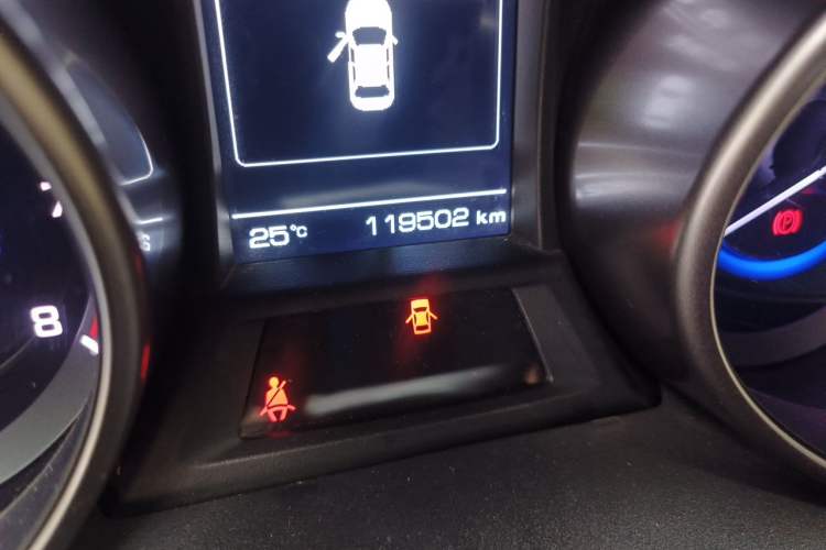 Used CHANGAN Eado 2016 1.6L Automatic Trend Model Odometer Close Up