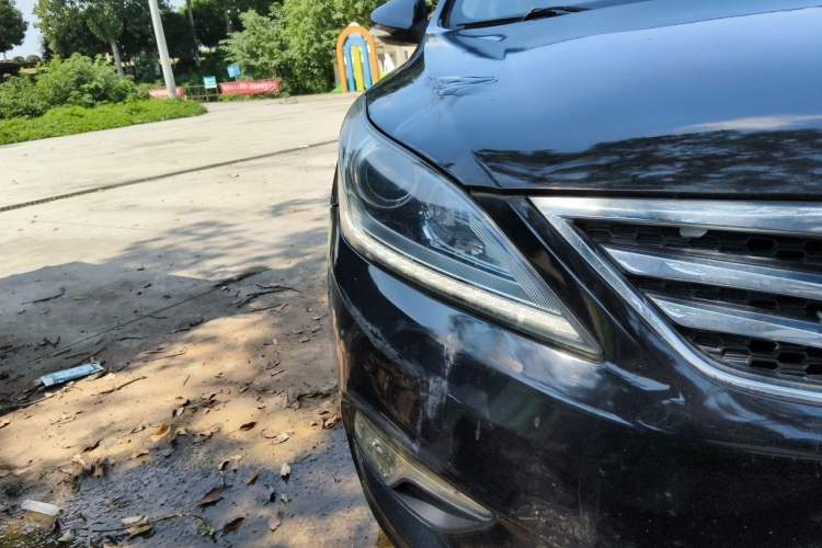 Used CHANGAN Eado 2016 1.6L Manual Fashion Edition Right Front Headlight