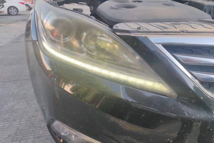 Used CHANGAN Eado 2016 1.6L Manual Fashion Edition Right Front Headlight