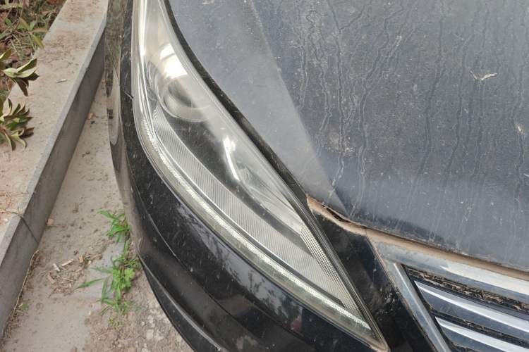 Used CHANGAN Eado 2016 1.6L Manual Fashion Edition Right Front Headlight