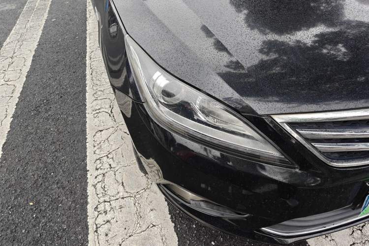 Used CHANGAN Eado 2016 1.6L Manual Fashion Edition Right Front Headlight