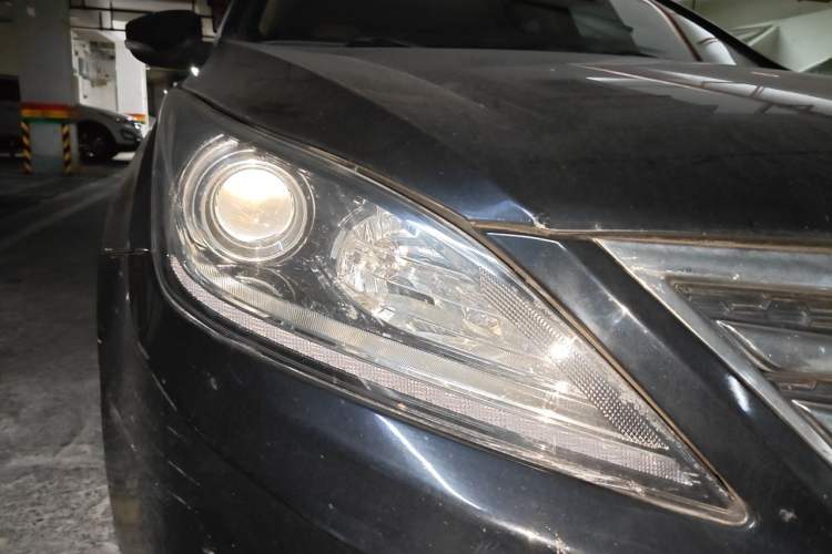 Used CHANGAN Eado 2016 1.6L Manual Fashion Edition Right Front Headlight