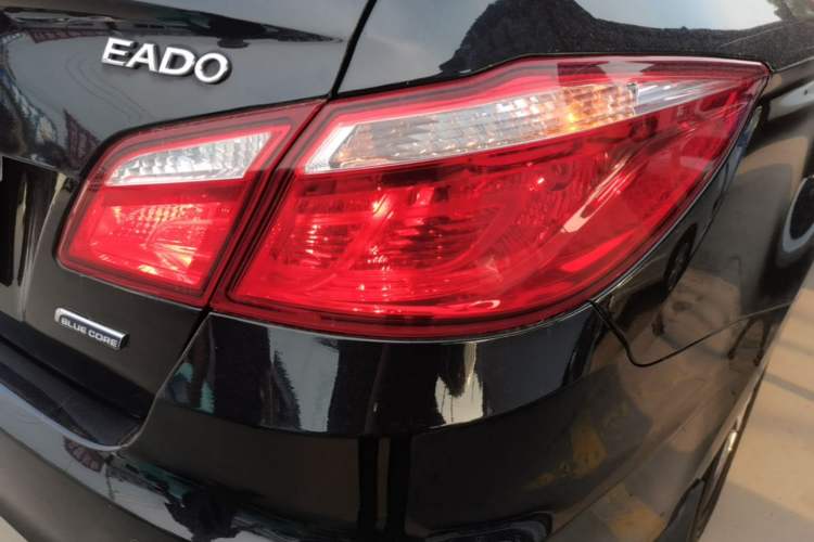 Used CHANGAN Eado 2016 1.6L Manual Fashion Edition Right Rear Taillight
